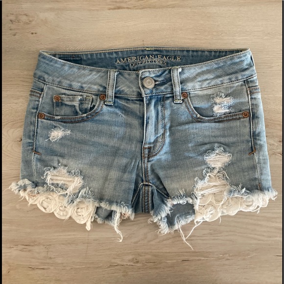 ❌SOLD American Eagle Stretch Distressed Denim Shorts - Picture 2 of 7